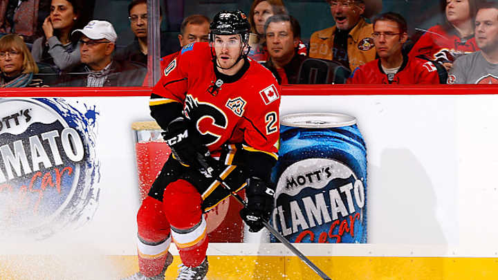 Flames LW Curtis Glencross out 4-6 weeks with knee injury