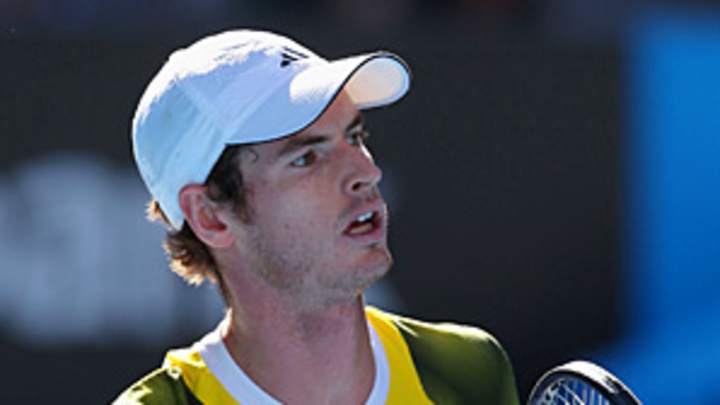 Andy Murray rolls into semifinals