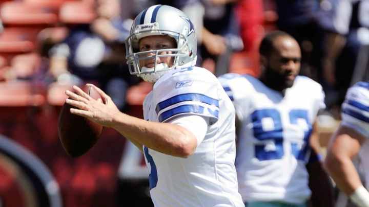 Jon Kitna will donate Cowboys game check to high school he works at