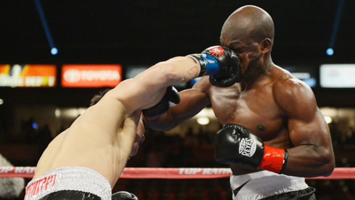 Timothy Bradley survives Ruslan Provodnikov in title fight