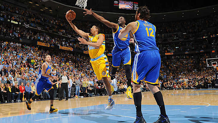 Miller comes through in the clutch for Nuggets