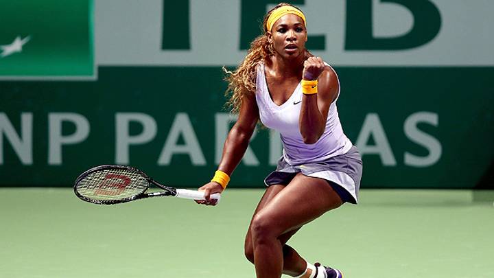 Serena, Azarenka easily win opening matches at WTA Championships