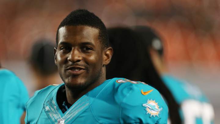 Dolphins' Mike Wallace tells media to ask his coach about his one-catch day