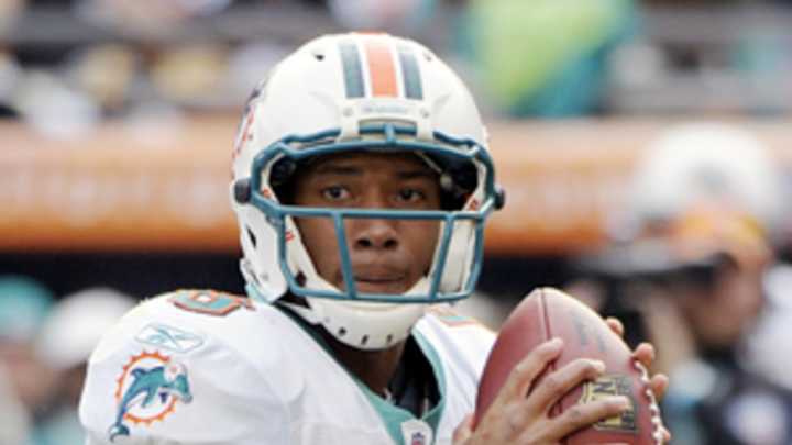 Quarterback Pat White reportedly to sign with Redskins