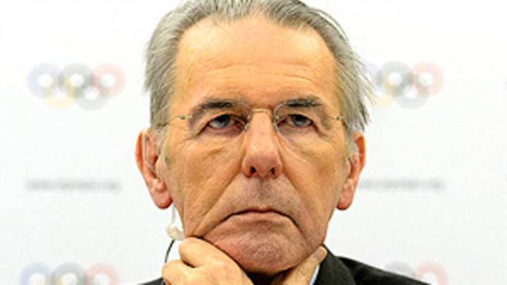 Rogge doesn't anticipate public warning to Rio Olympic organizers