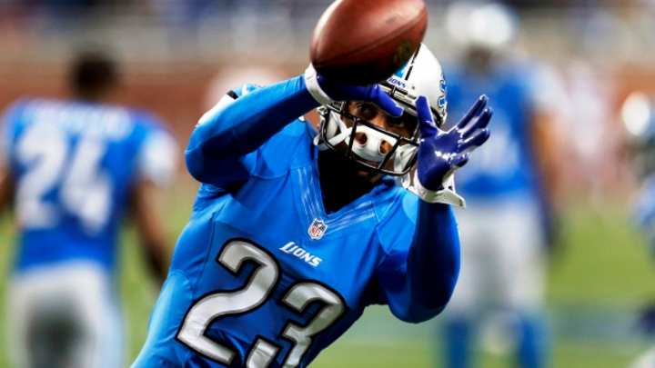 Chris Houston re-signs with Detroit Lions
