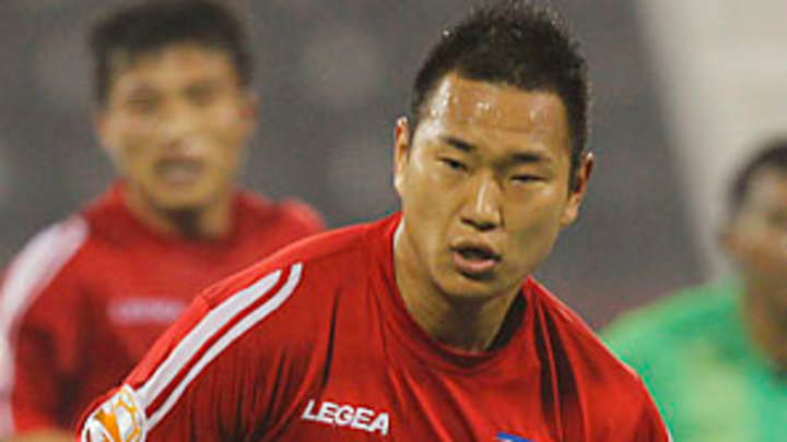 North Korea striker to play for South Korean club