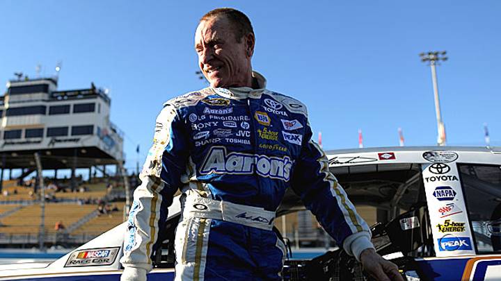 Martin earns pole, to start up front at Phoenix