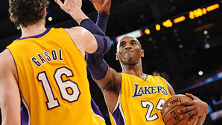 Scouting a tight Western Conference playoff race