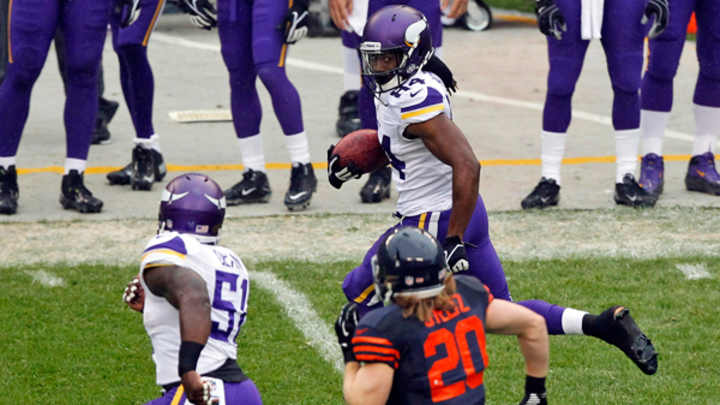 Vikings and Bears trade explosive kick returns in renewal of rivalry