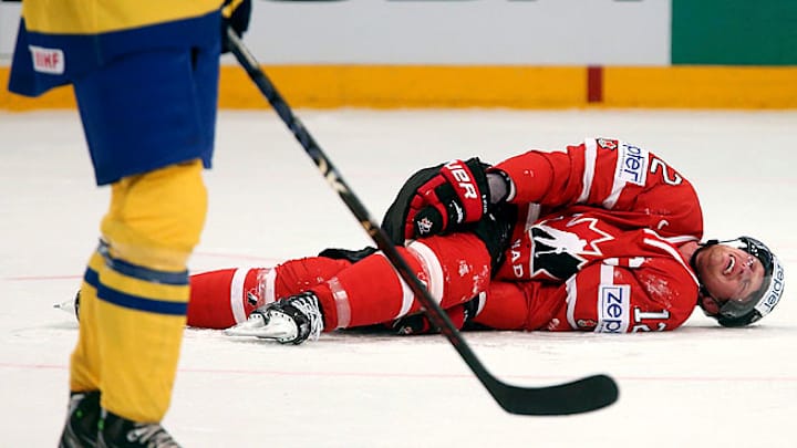 Staal won't need surgery on injured knee