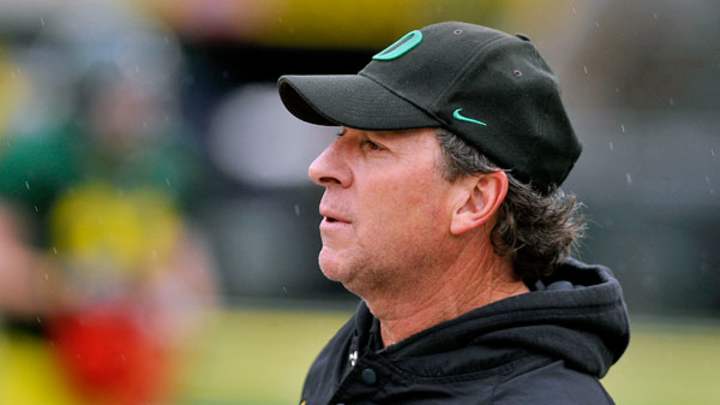 Oregon defensive coordinator Nick Aliotti will retire after the Alamo Bowl Oregon defensive coordinator Nick Aliotti will retire after the Alamo Bowl