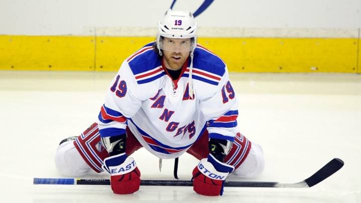 Rangers coach John Tortorella benches Brad Richards for Game 4