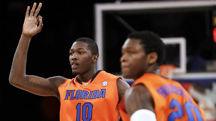 Florida survives Memphis at Jimmy V Classic; Wichita State holds on vs. Alabama