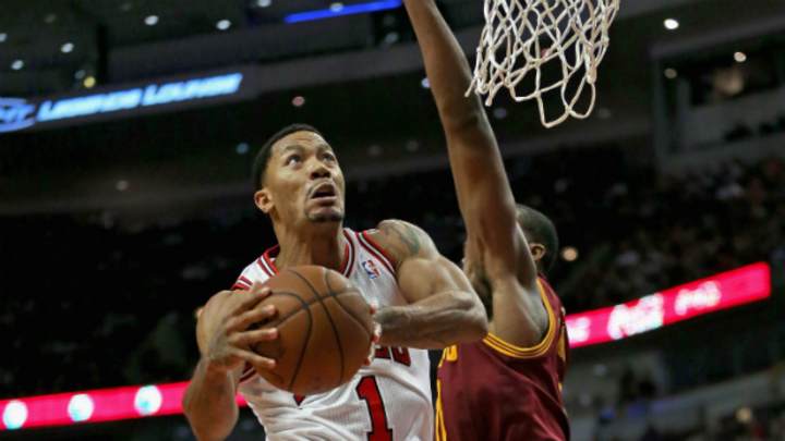 After a change of heart, NBA will allow Derrick Rose to wear protective neck tape