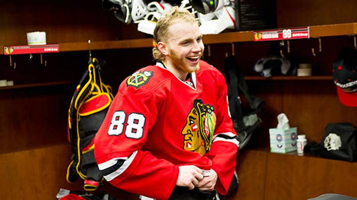 Top Line: Chicago marches into Cup Final; new coach for Oilers; more links