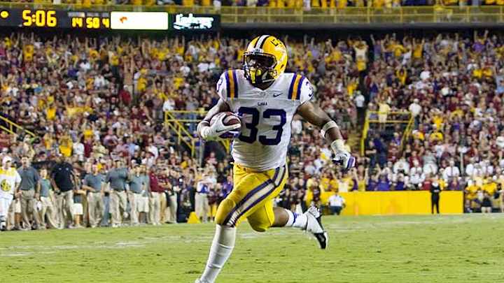 LSU running back Hill arrested for battery