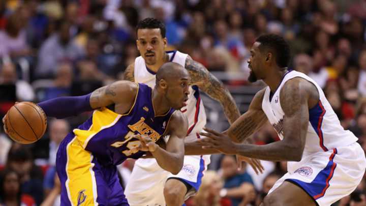 Lakers' Kobe Bryant passionately defends his new contract extension Lakers' Kobe Bryant passionately defends his new contract extension