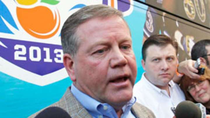 Notre Dame, Alabama arrive for BCS title game