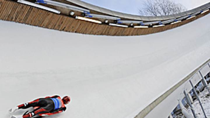 Loch leads German sweep of luge World Cup event