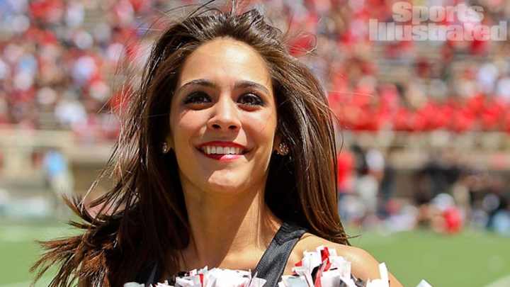 Cheerleader of the Week Cheerleader of the Week