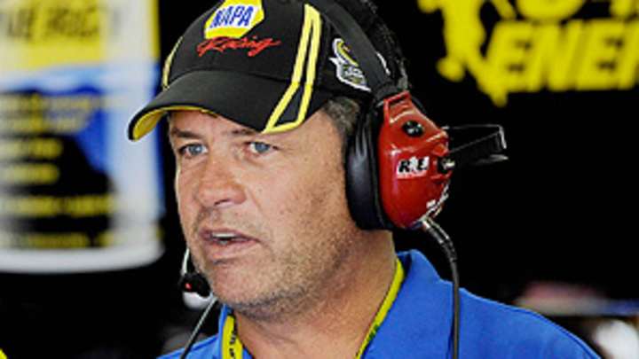 Michael Waltrip driving in Daytona 500 with Swan Racing