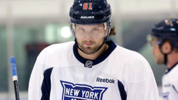 Rangers' Nash not feeling heat of NY spotlight Rangers' Nash not feeling heat of NY spotlight