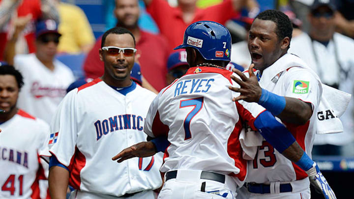 Dominican Republic rallies late to beat Italy at WBC