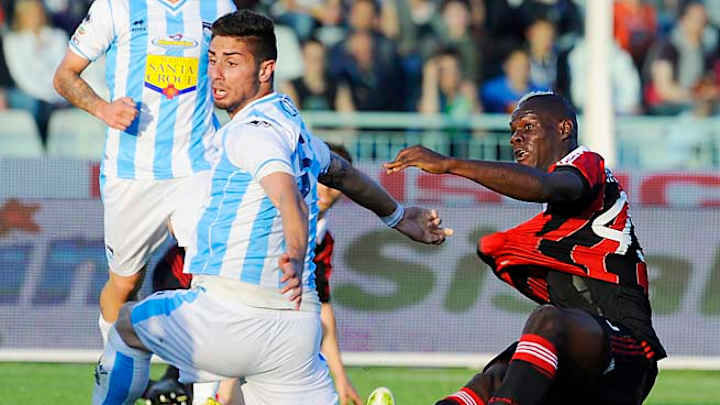 Italy: Mario Balotelli leads AC Milan closer to Champions League