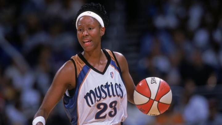 Former WNBA player Chamique Holdsclaw pleads guilty to assault