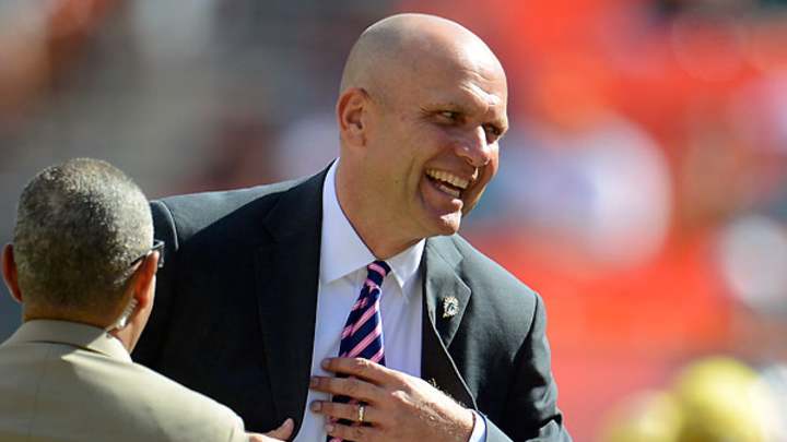 Mike Dee named Padres CEO and president Mike Dee named Padres CEO and president