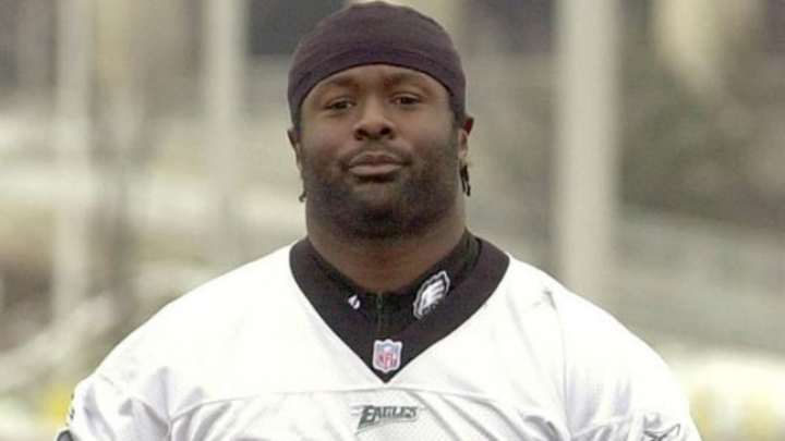 Report: Former NFL player Hugh Douglas charged with assault