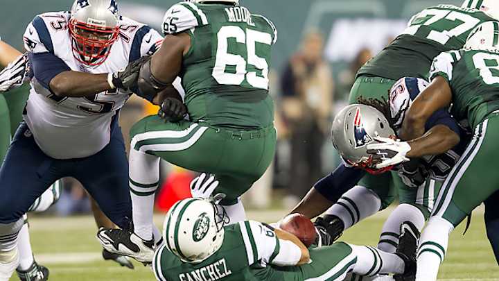 Jets OC: Sanchez has 'leg up' in QB competition Jets OC: Sanchez has 'leg up' in QB competition