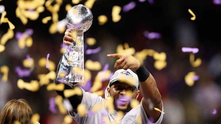 Lewis closes out career as a champion Lewis closes out career as a champion