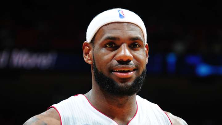 Oddsmaker sets Heat as overwhelming favorite to win 2013 title