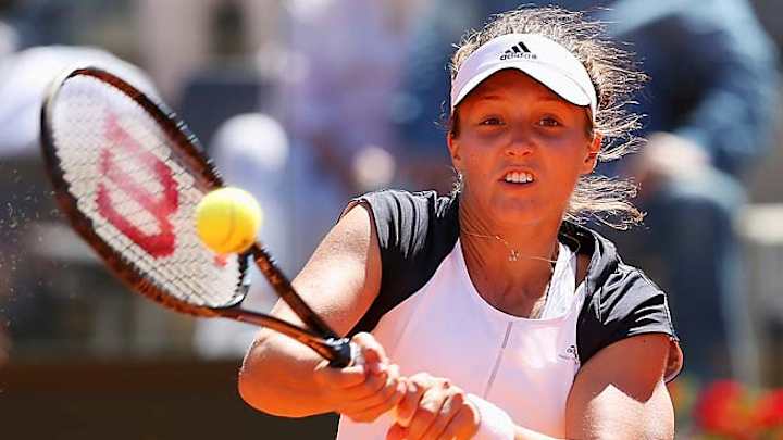 Laura Robson beats Venus Williams, Serena next at Italian Open
