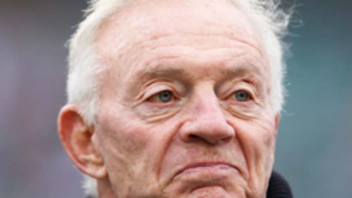 Jerry Jones, Jason Garrett reportedly at odds over hiring offensive coordinator
