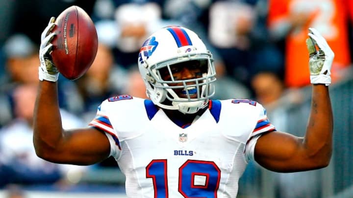 Receiver Donald Jones to retire with kidney disease