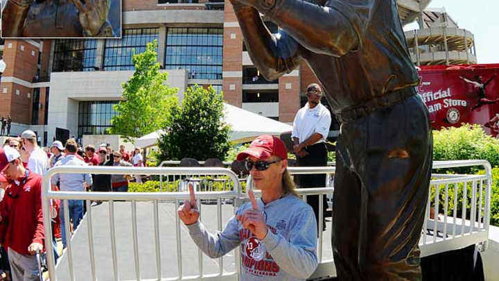 College Football Icons With Statues College Football Icons With Statues