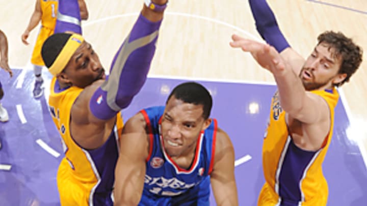 Pau Gasol's return will test Lakers' newfound chemistry