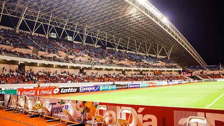 In Costa Rica, U.S. looking to shrug off distractions and qualify