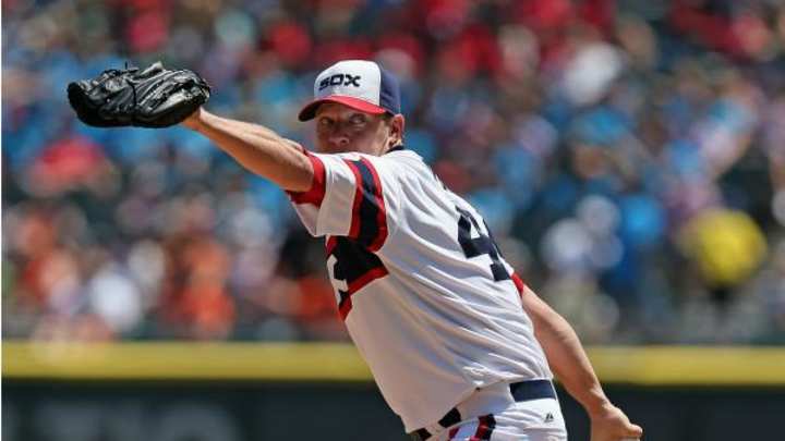 Red Sox, White Sox agree to trade Jake Peavy in three-team, seven-player deal