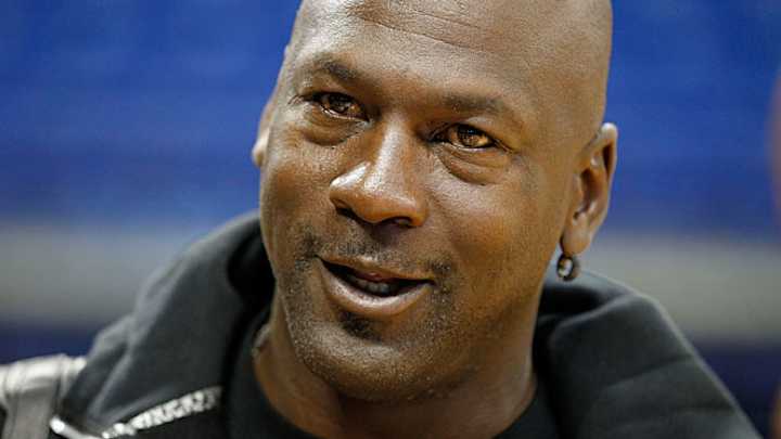 Woman withdraws paternity suit against Michael Jordan Woman withdraws paternity suit against Michael Jordan