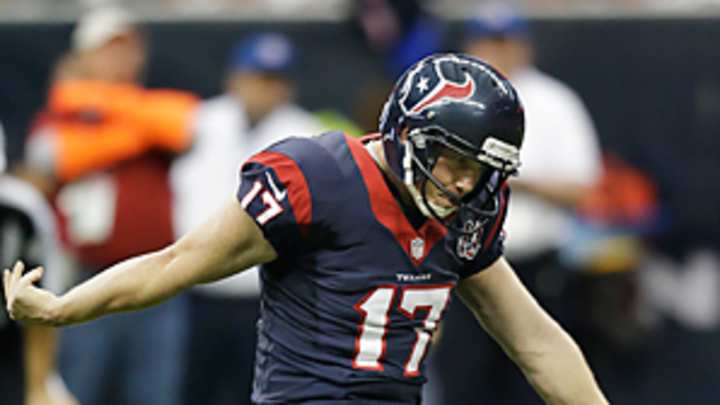 Browns sign veteran kicker Shayne Graham