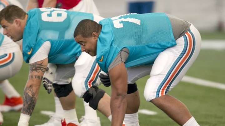 Jonathan Martin taken off Dolphins' active roster
