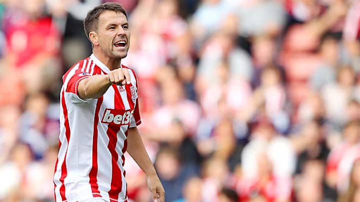 Michael Owen to retire at end of season