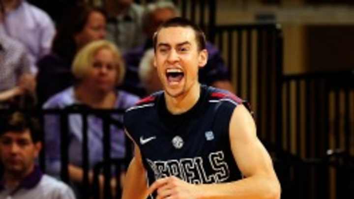 Marshall Henderson will return to Ole Miss for senior season