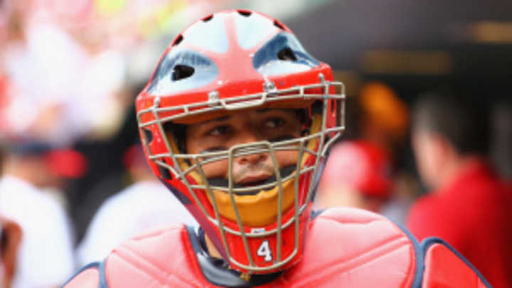 Cardinals' Yadier Molina placed on 15-day DL with sprained right knee Cardinals' Yadier Molina placed on 15-day DL with sprained right knee