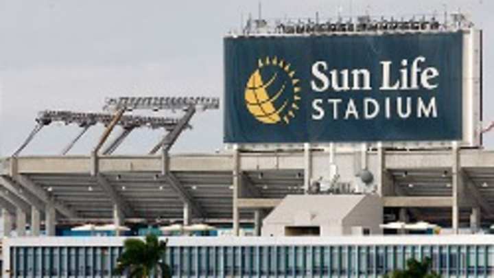 Dolphins owner rips Florida lawmaker over stadium renovation bill
