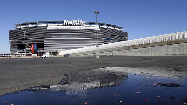 Super Bowl XLVIII committee tells fans: No tailgating allowed
